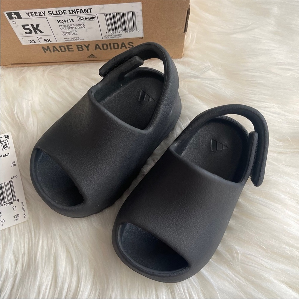Adidas Yeezy Onyx Slide Infant Black